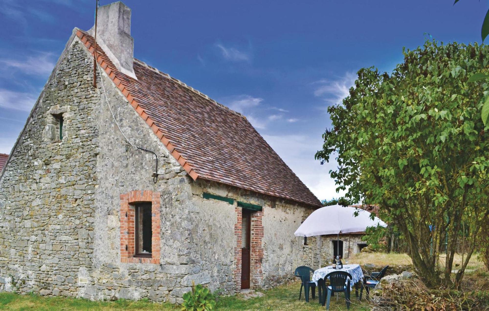 1 Bedroom Nice Home In Saint Martin Le Mault Exterior foto