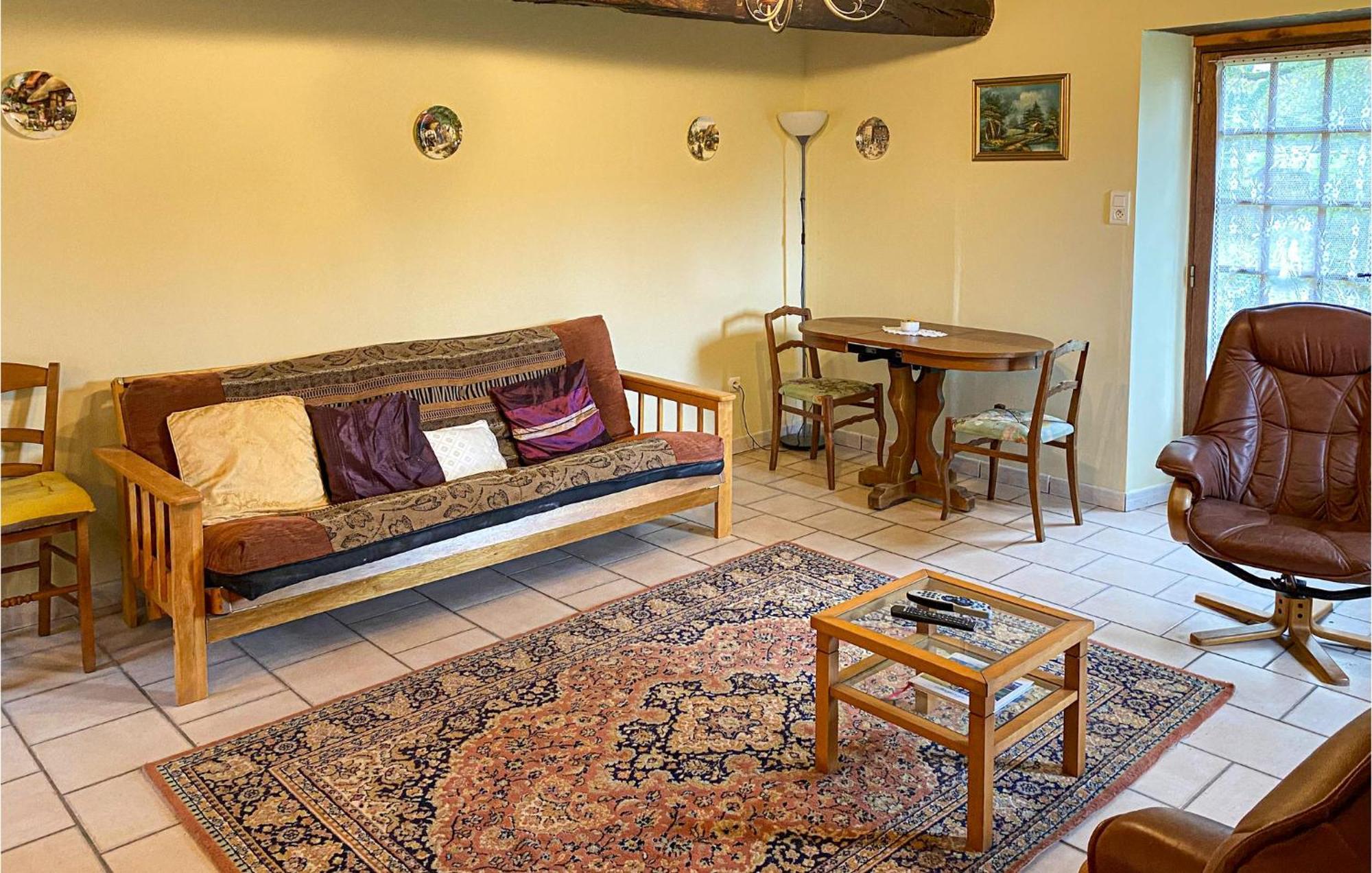 1 Bedroom Nice Home In Saint Martin Le Mault Exterior foto